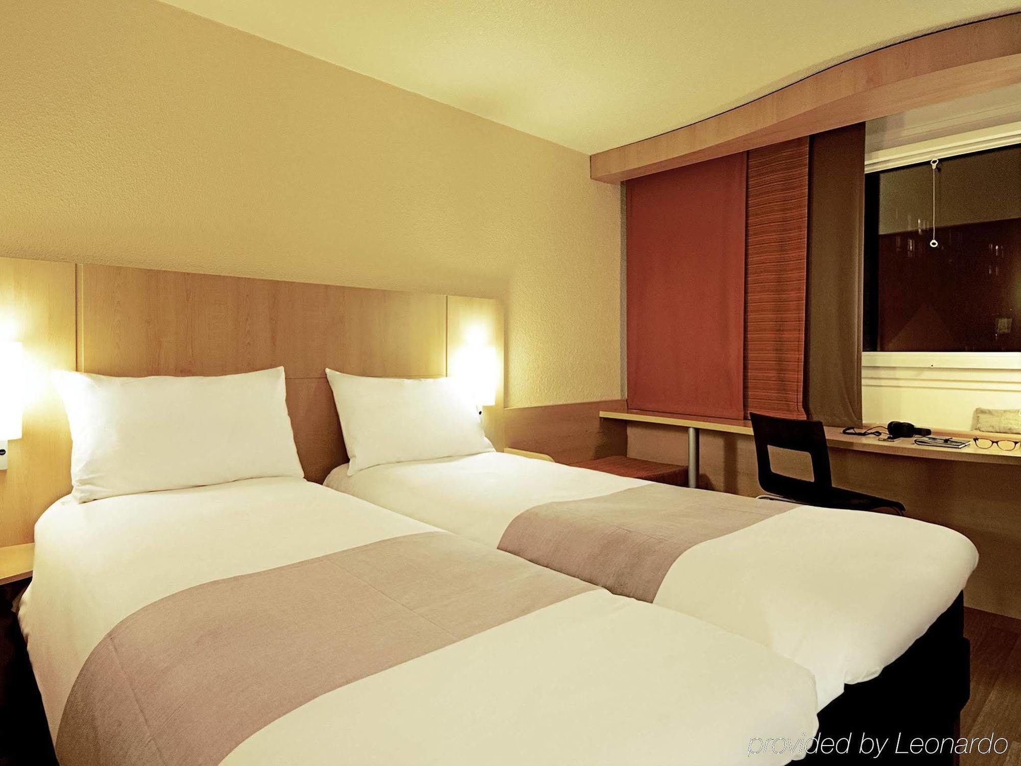 Ibis Mitte Отель Берлин
